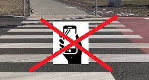 Mandat za używanie telefonu grozi nie tylko kierowcy ale i pieszemu!