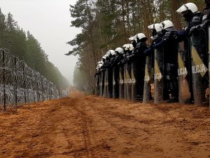 Słuzba na granicy w obiektywie