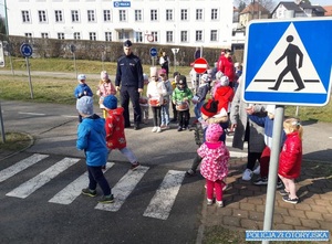 „Na drodze- patrz i słuchaj”- akcja profilaktyczna złotoryjskich policjantów