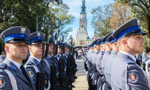 Życzenia dla policjantów i pracowników Policji od Kapelanów Policji