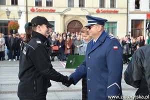 ślubowanie klas mundurowych i wręczanie certyfikatów