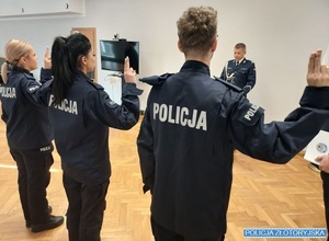 policjanci podczas ślubowania