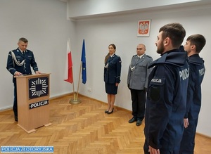 policjanci podczas ślubowania
