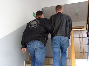 OSOBY POSZUKIWANE zatrzymane przez Złotoryjskich policjantów