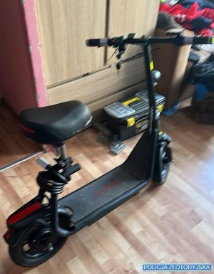 Odzyskana hulajnoga elektryczna. Sprawca kradzieży będzie odpowiadał przed sądem