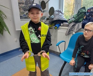 Przedszkolaki w złotoryjskiej komendzie poznawały tajniki policyjnej służby