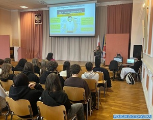 zdjęcia ze spotkania w liceum