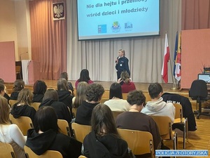 zdjęcia ze spotkania w liceum