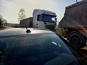 Podsumowanie wojewódzkich działań pn. „Bezpiecznie po autostradzie i ekspresówce” przez złotoryjskich policjantów