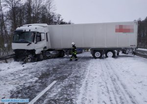 Utrudnienienia na A4 w kierunku Wrocławia, na wysokości miejscowości Wojciechów